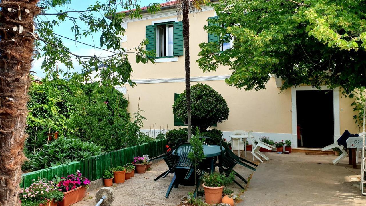 Apartmani Paron Sime Seline Exterior photo